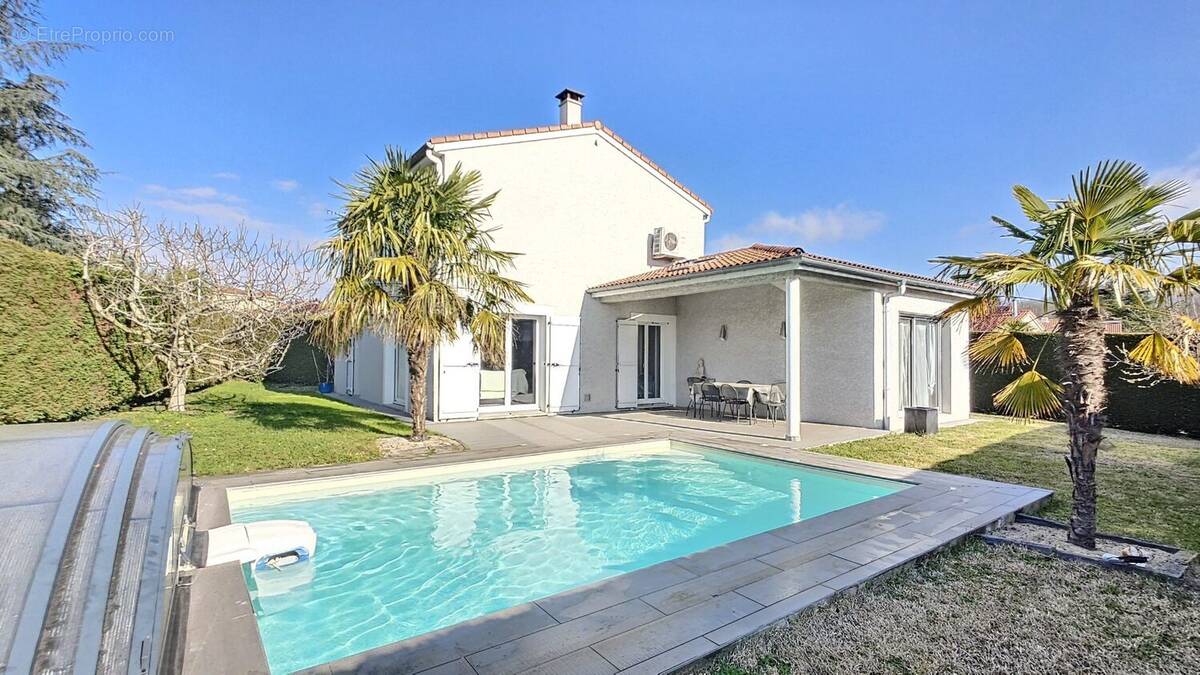 Maison à LA TALAUDIERE