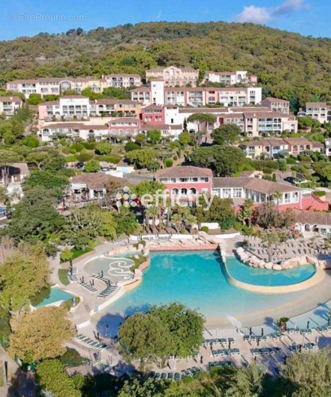 Appartement à GRIMAUD