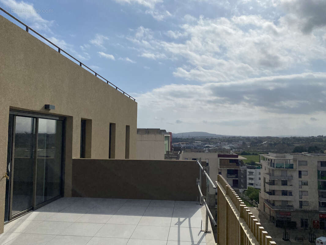 Appartement moderne avec double parking et terrasse en étage élevé - photo 15