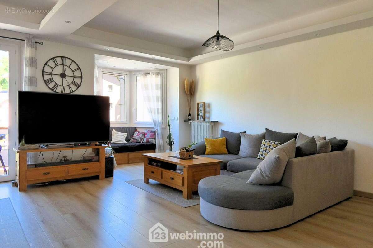 Le salon est confortable ... - Appartement à UGINE