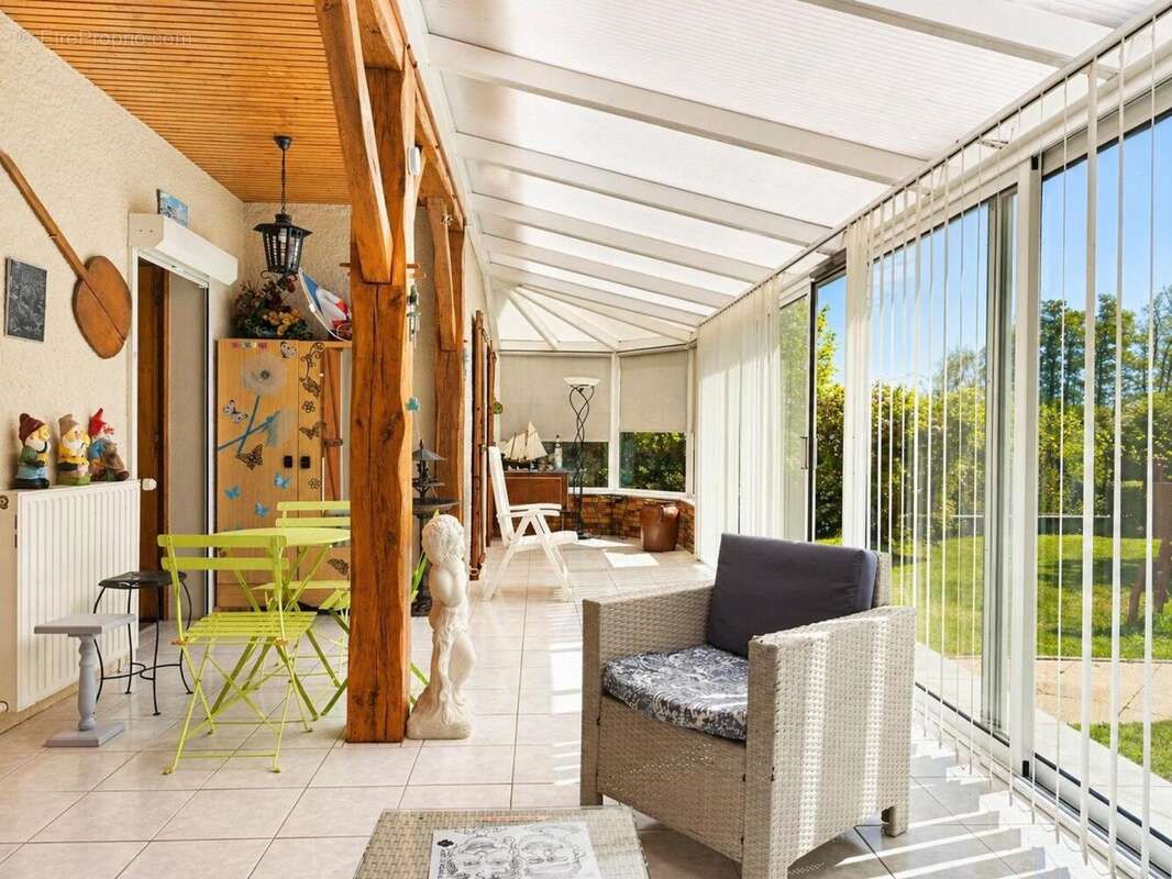 Maison 158 m² à Le Chatelet-Sur-Retourne  - photo 3