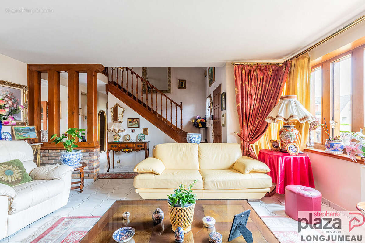 Maison à BALLAINVILLIERS