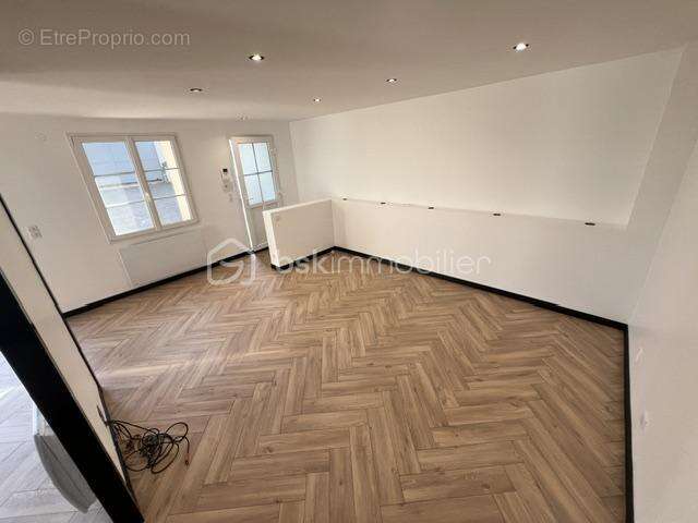 Magnifique longère-briarde en L, offrant 153m2 de charme/volume et robustesse + terrasse privative = vrai coup de coeur  !!! - photo 3