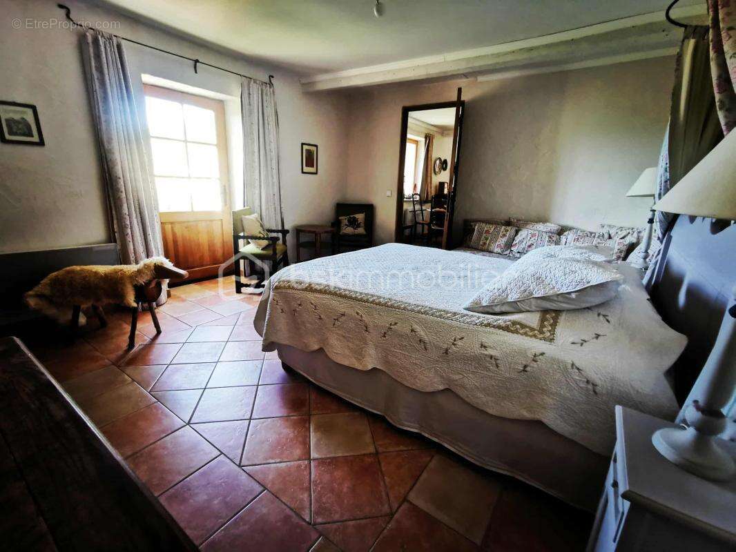 Maison à THOARD