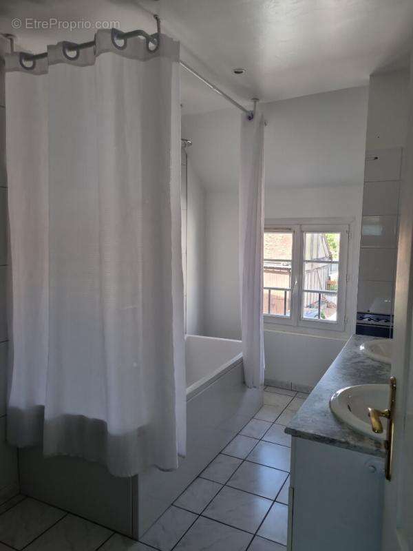 Maison plein centre-bourg avec 3 chambres, grand séjour - photo 7