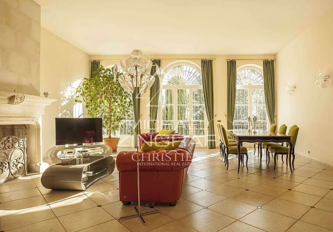 Maison à DRAGUIGNAN