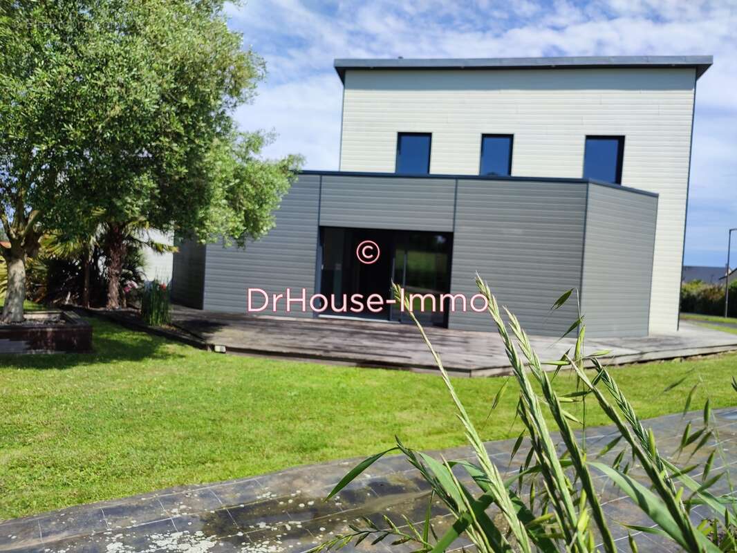 Maison à RUCQUEVILLE