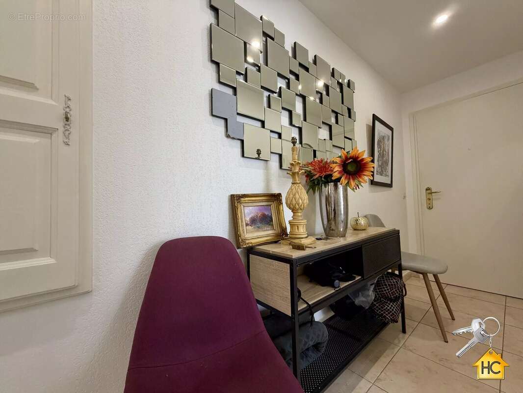 Cannes les anglais T3 refait avec 2 terrasses et box - photo 7