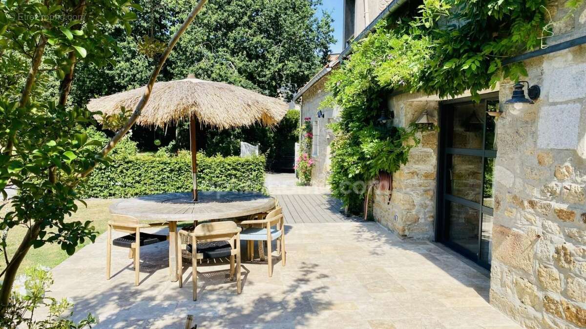 Rare sur le marché ! Magnifique longère rénovée ! - photo 16