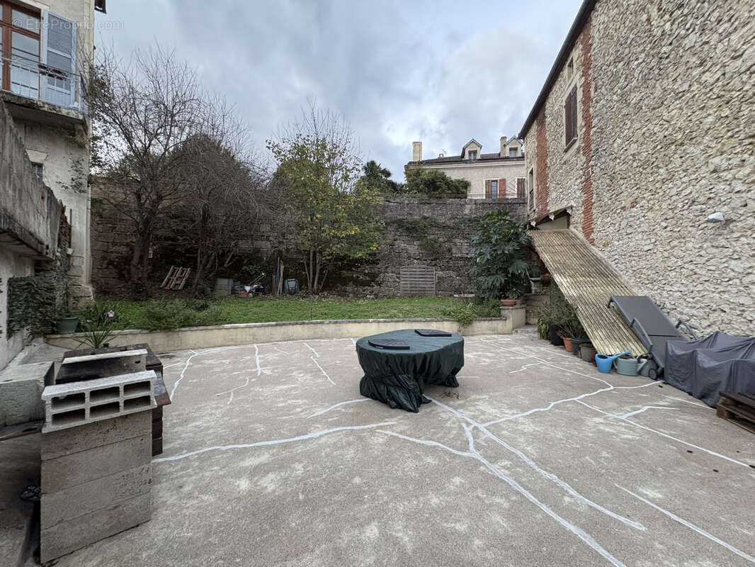 Appartement à PUY-L&#039;EVEQUE