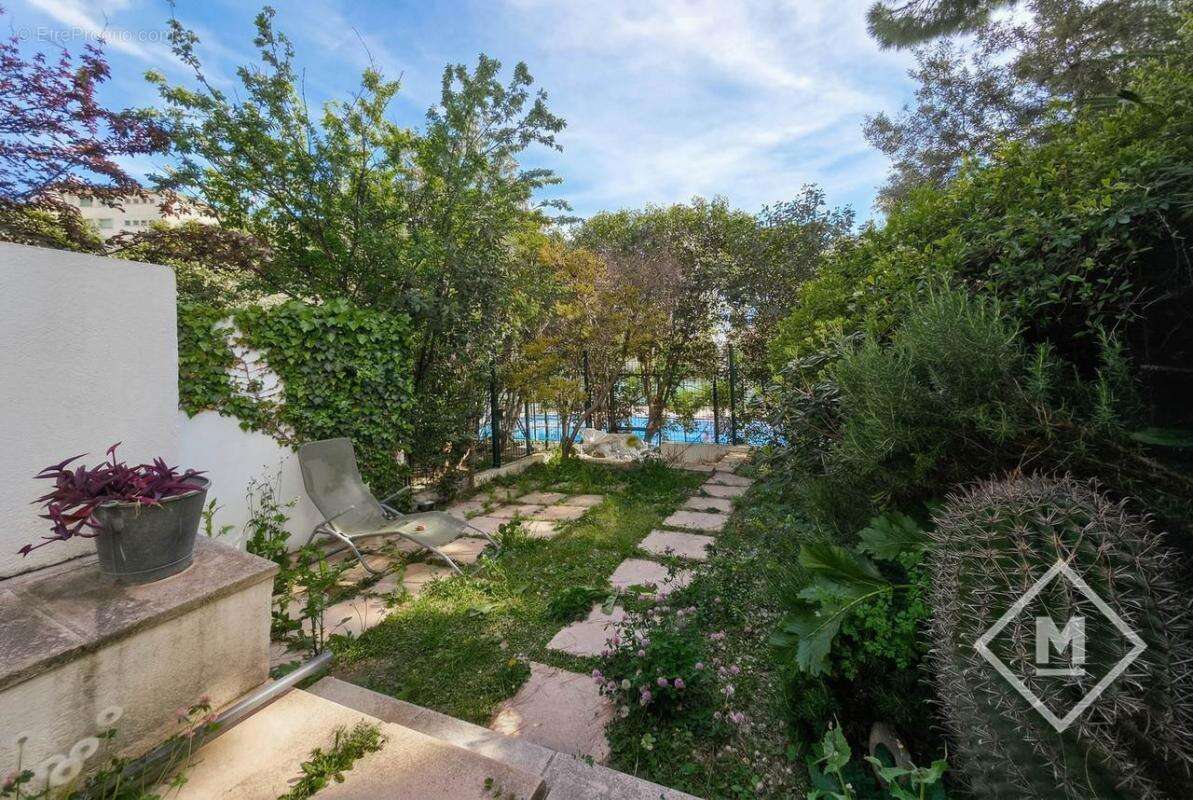 Appartement à MARSEILLE-8E