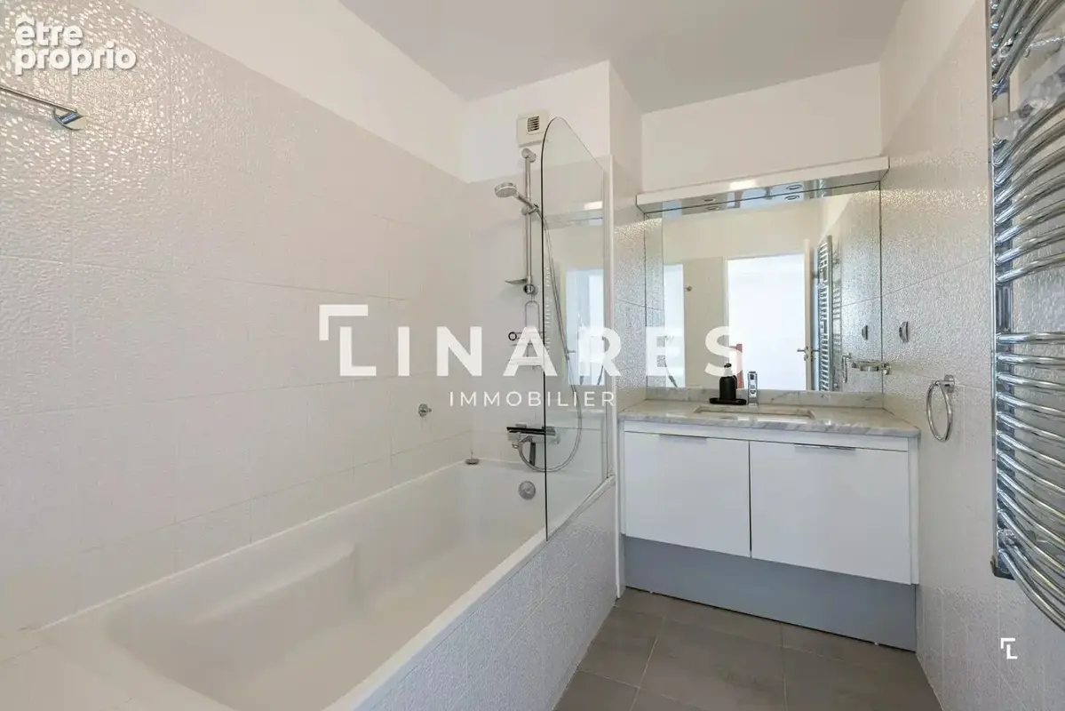 GRAND LARGE - Maison de 139m2 - Terrasses - Vue imprenable - 13008 - photo 10