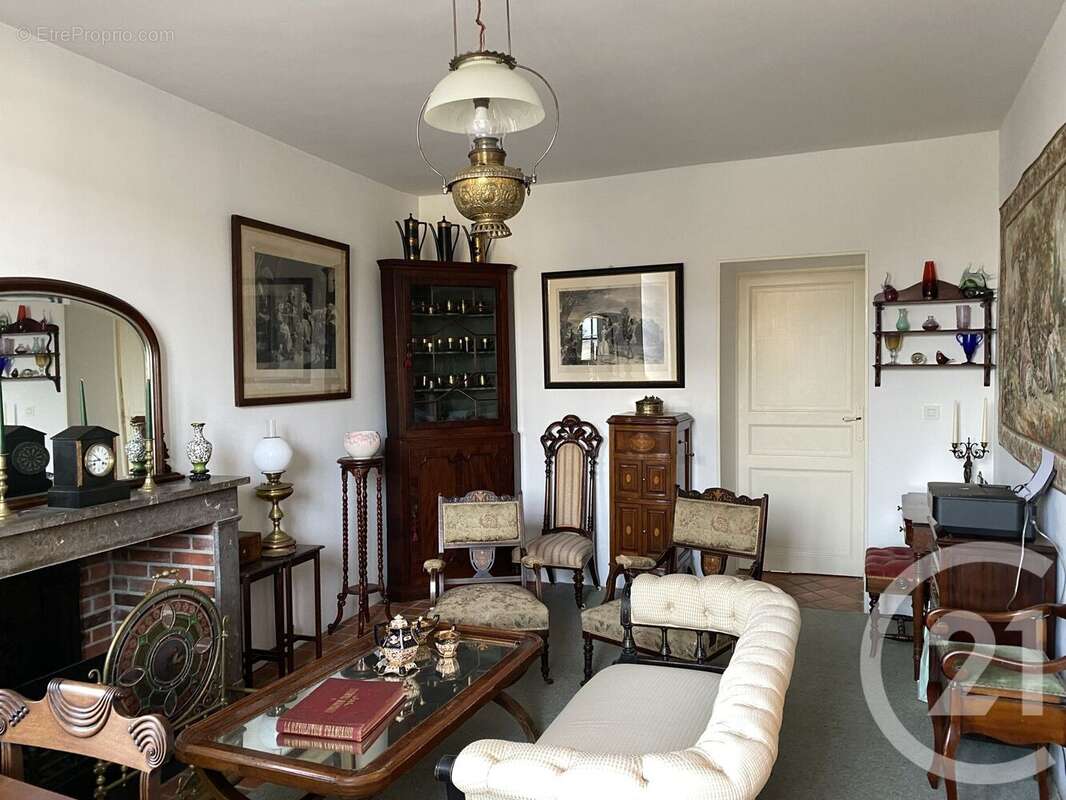 Maison à VAILLY-SUR-SAULDRE