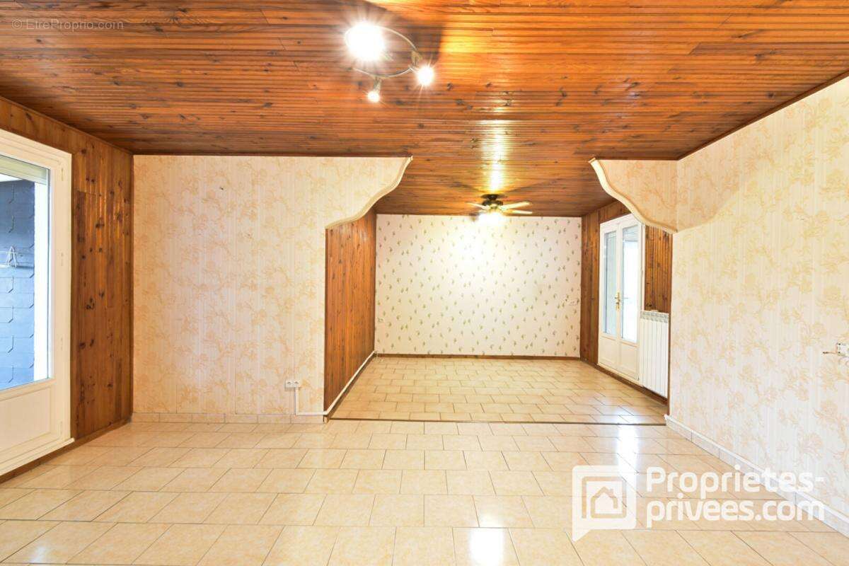 Maison à MEHUN-SUR-YEVRE