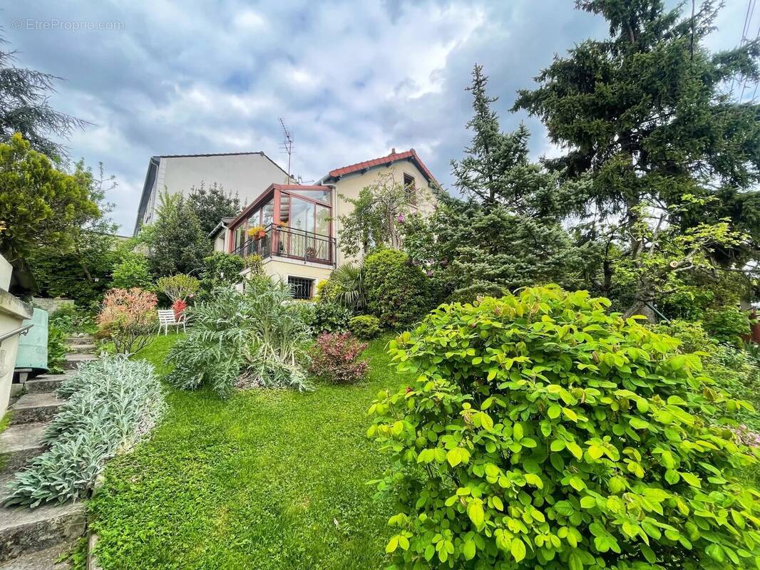 Maison à CLICHY-SOUS-BOIS