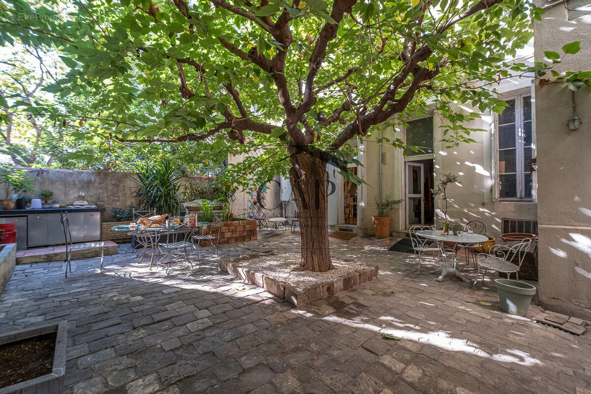 Maison à MARSEILLE-6E