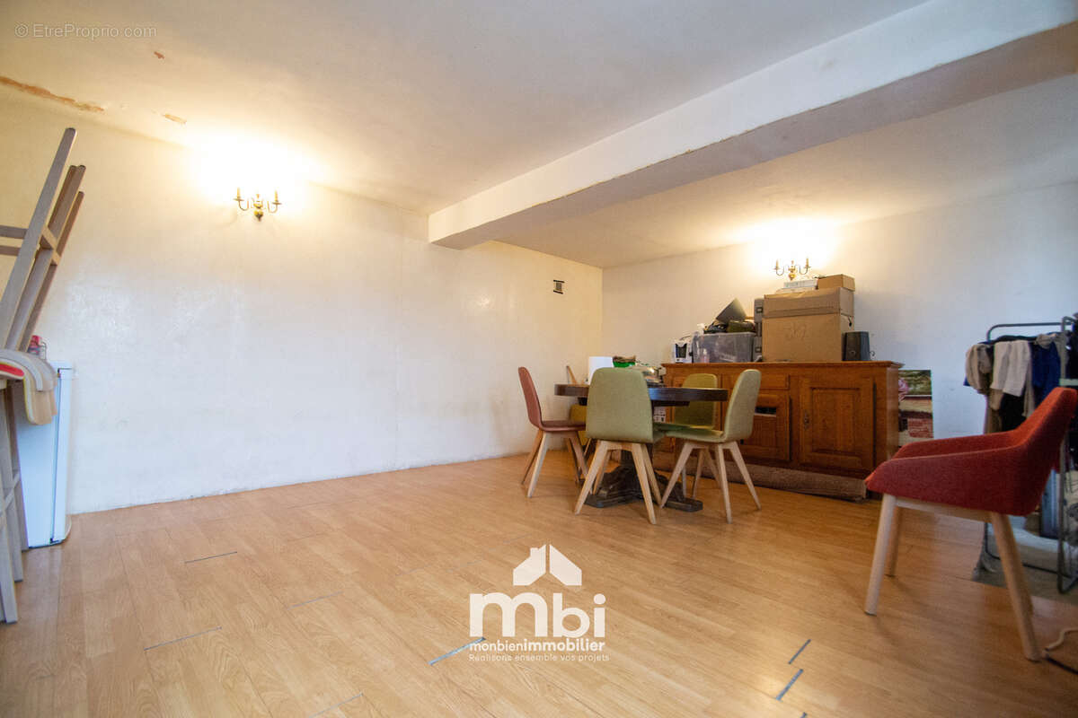 Maison à MARLY-LA-VILLE