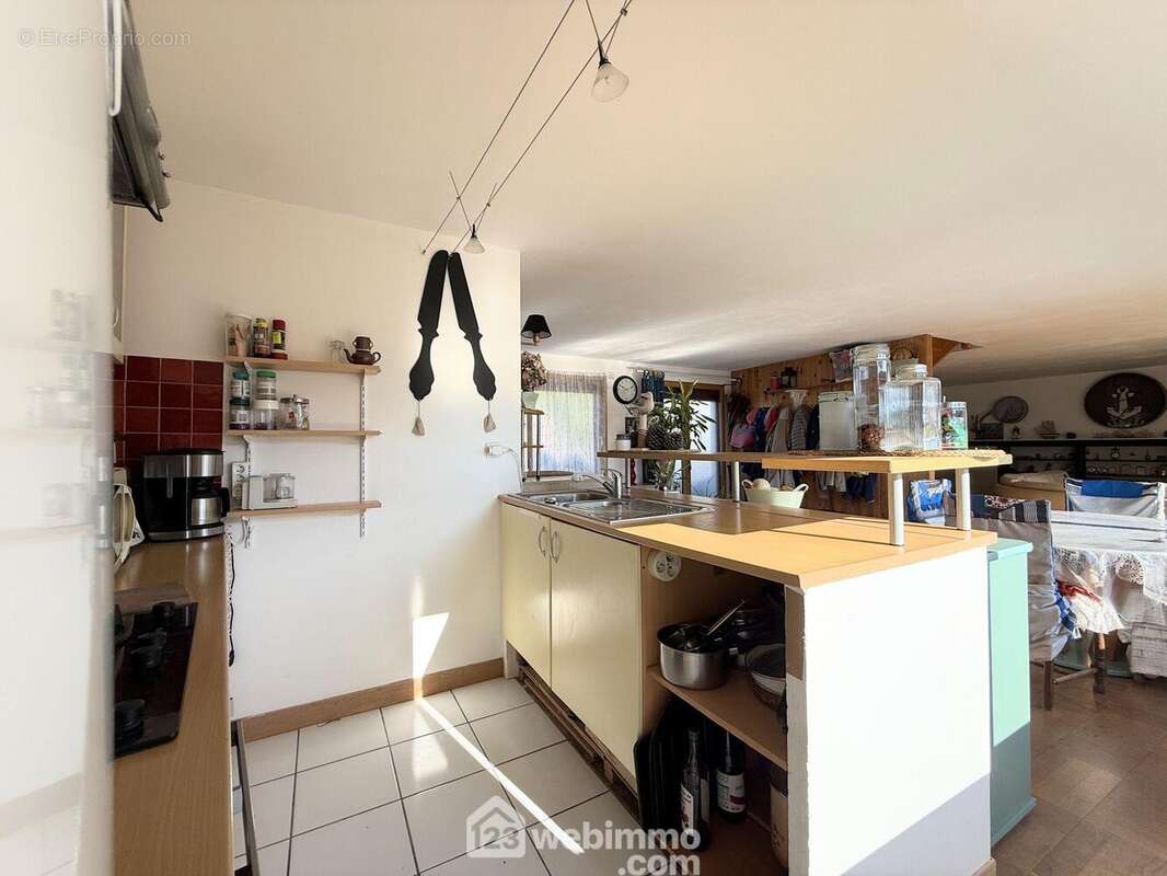Maison 112 m² à Tredrez-Locquemeau  - photo 6