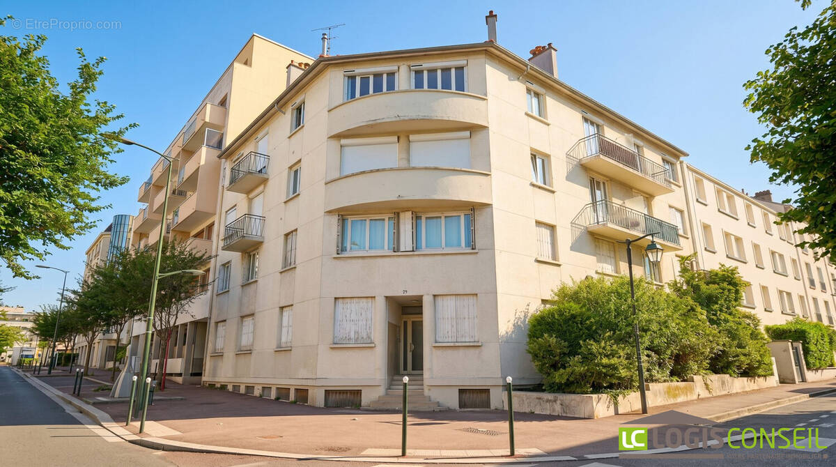 Appartement à BOURG-LA-REINE
