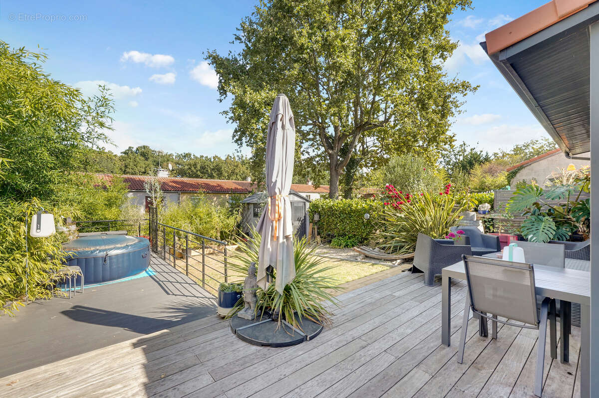 Maison à SAINT-JEAN