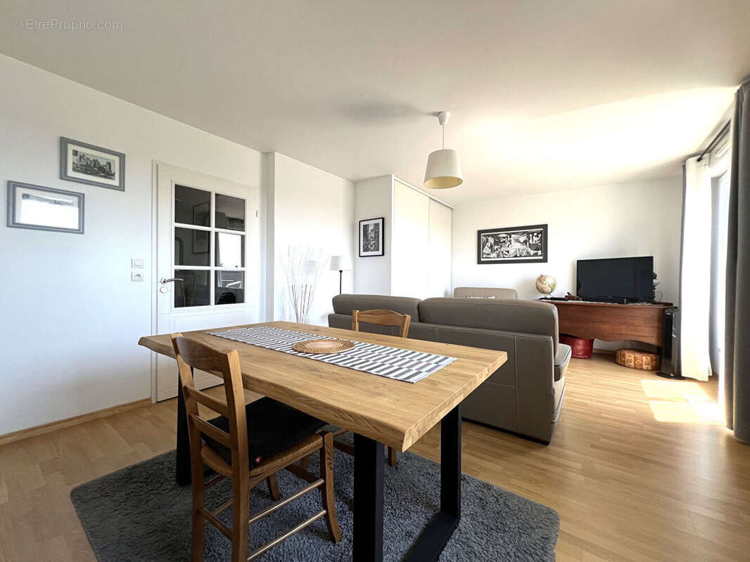 T4 - dernier etage - box et parking - balcons - photo 3