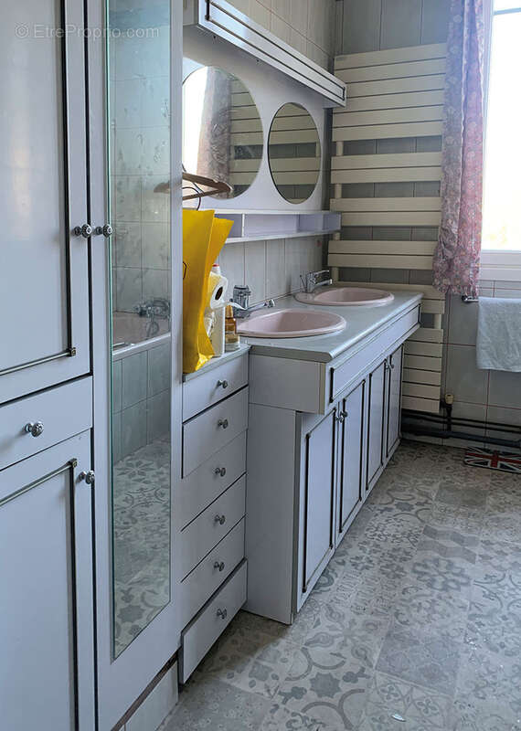 Maison à CHATELLERAULT