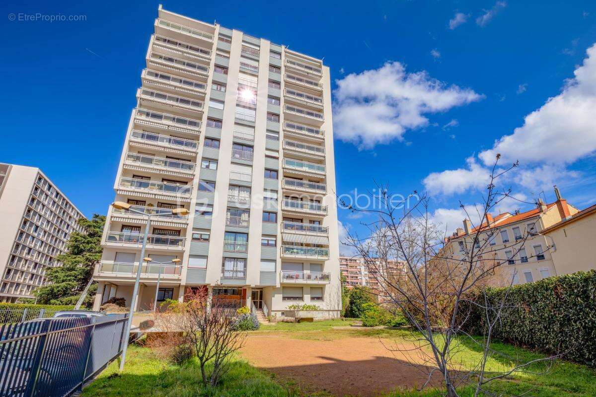 Appartement à LYON-6E