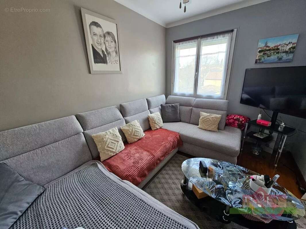 Maison à ROUSSILLON