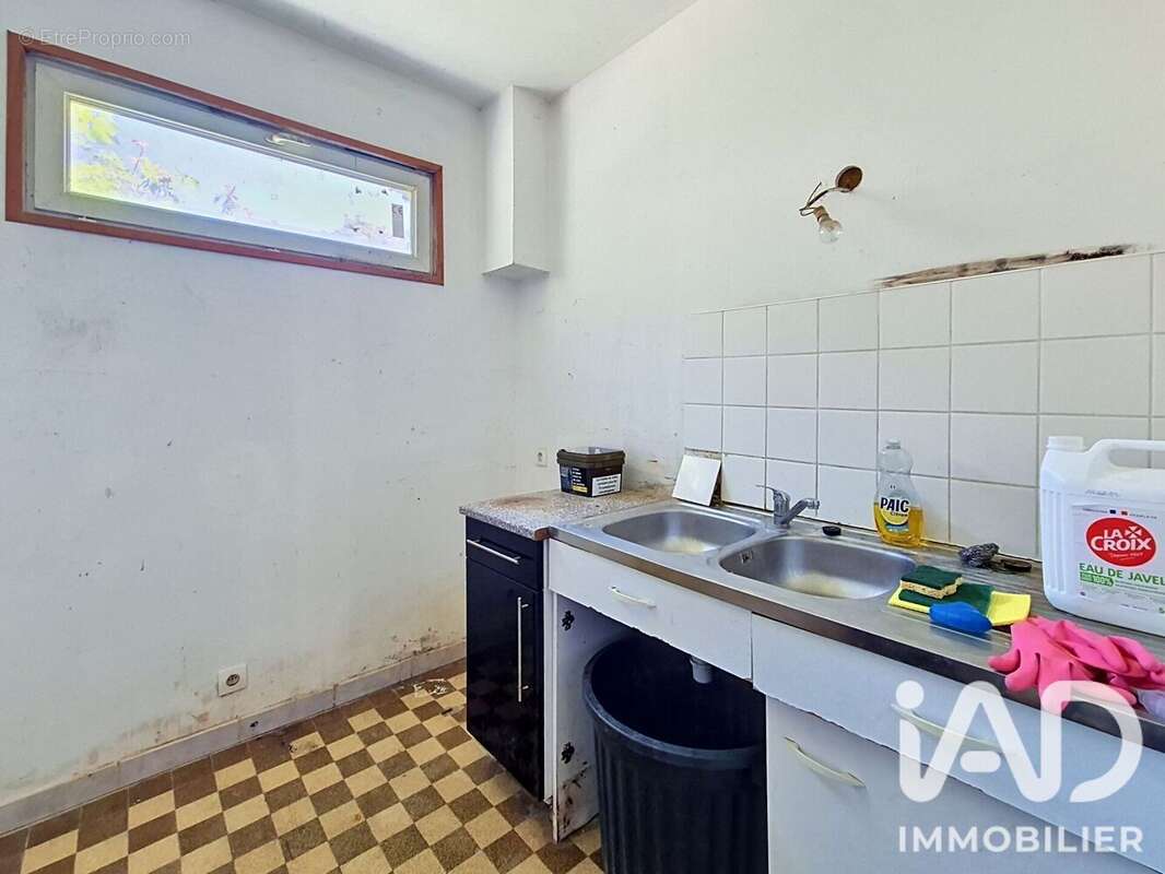 Maison 105 m² à Lurcy-Levis  - photo 5