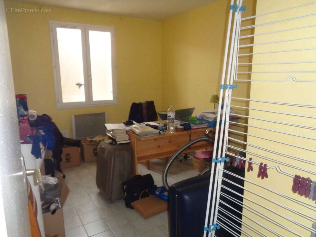 Maison à SAINT-LAURENT-DE-LA-SALANQUE