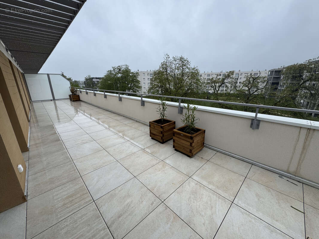 Appartement à VILLENAVE-D'ORNON