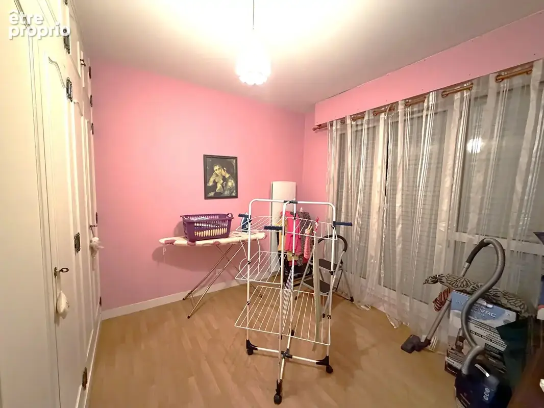 Brou centre, bel appartement T3 - photo 7