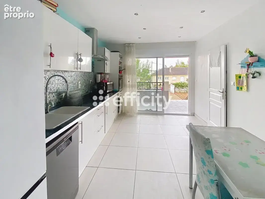 Maison 135 m² à Villemandeur  - photo 9