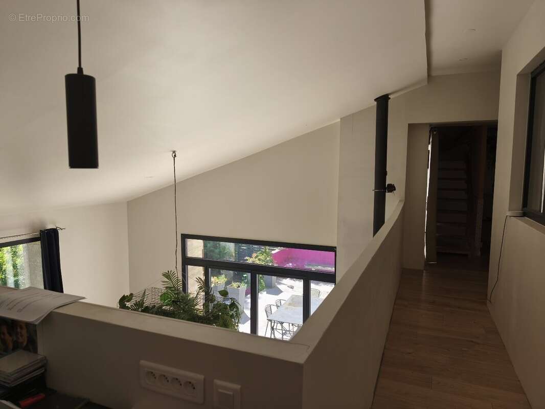 34360 Saint Chinian-Maison loft 240m2-centre - photo 12