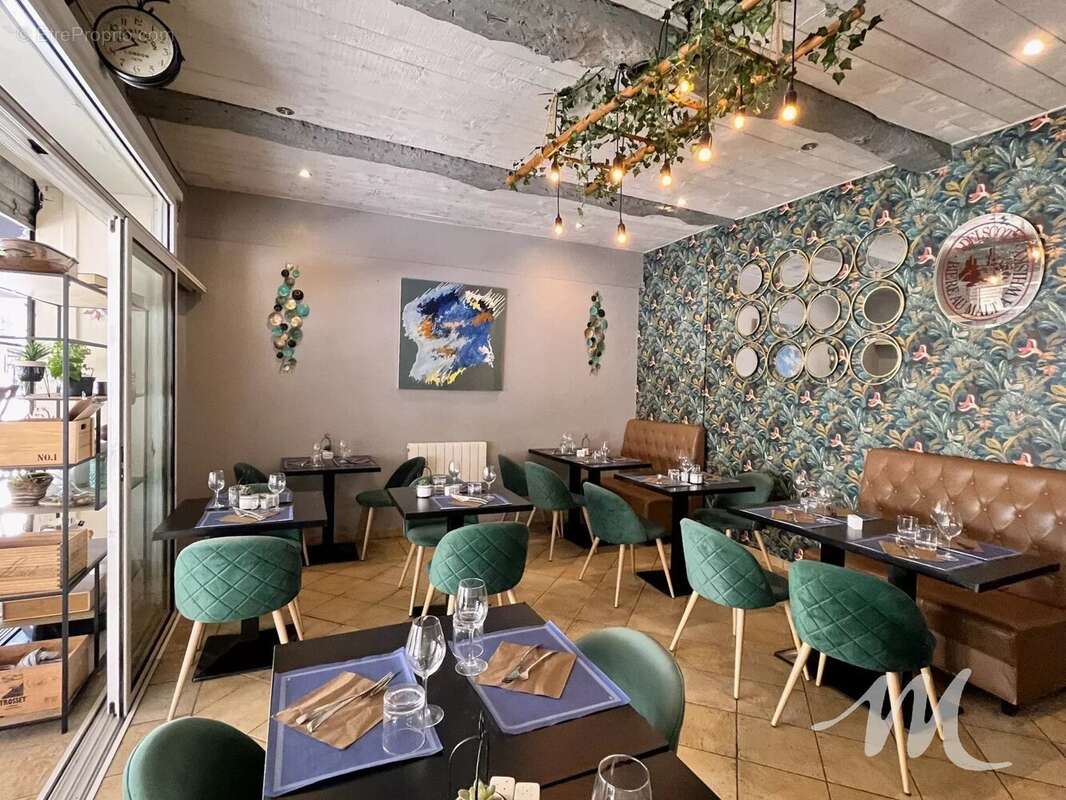 Fonds de commerce restaurant a vendre barjols avec terrasse et veranda - photo 5