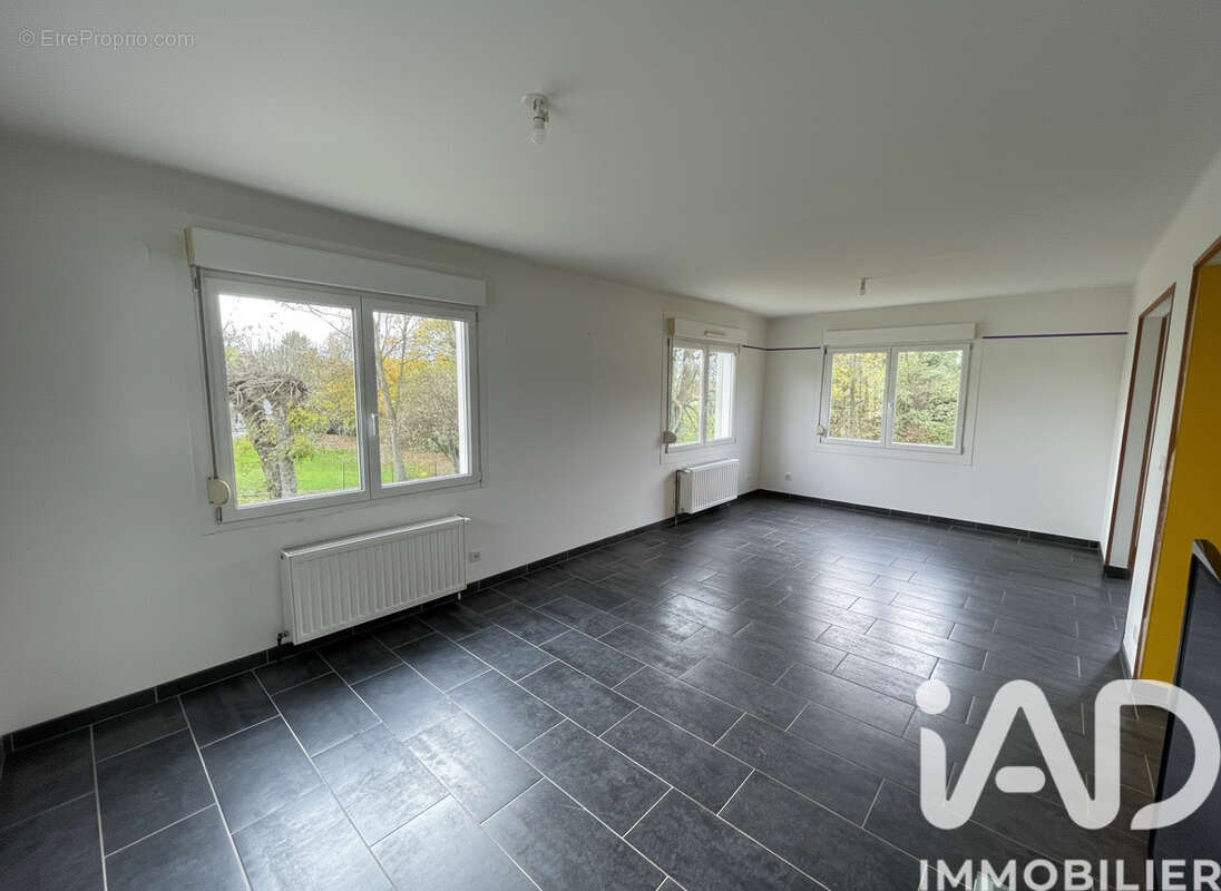 Photo 4 - Maison à DOMMARTIN-LETTREE