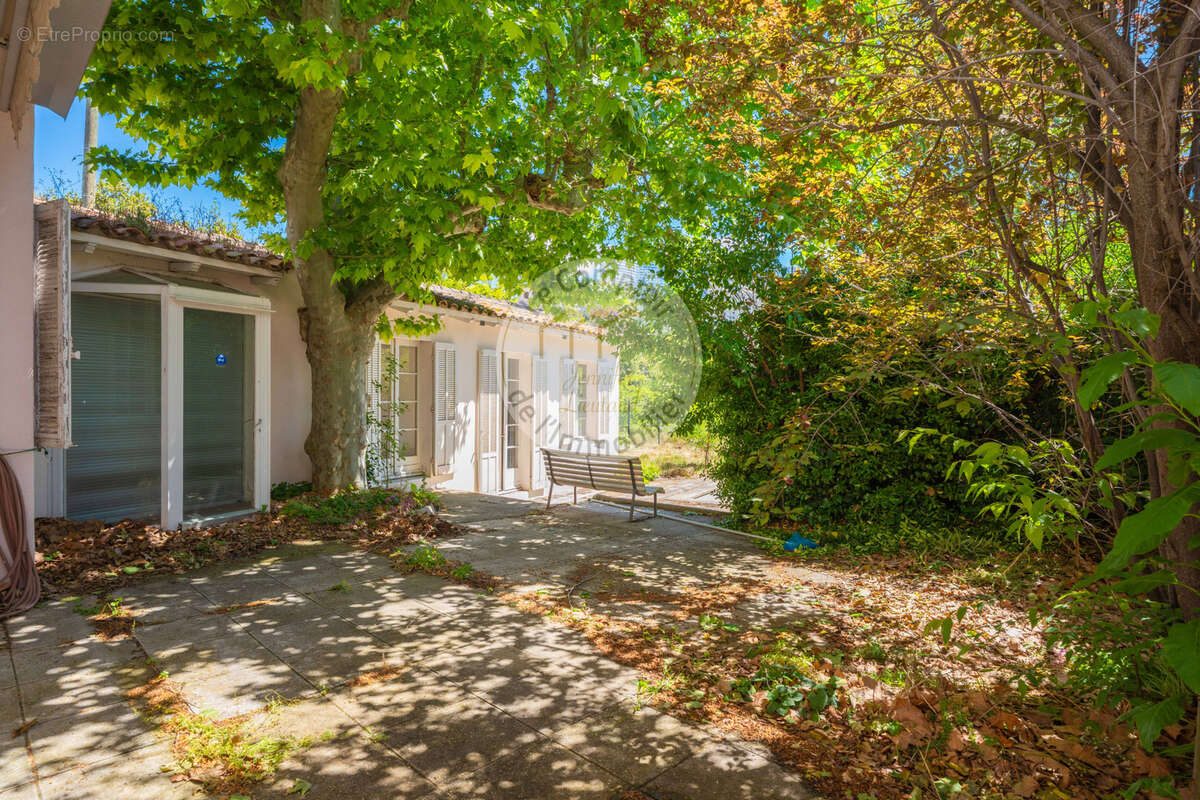 Maison à MARSEILLE-9E