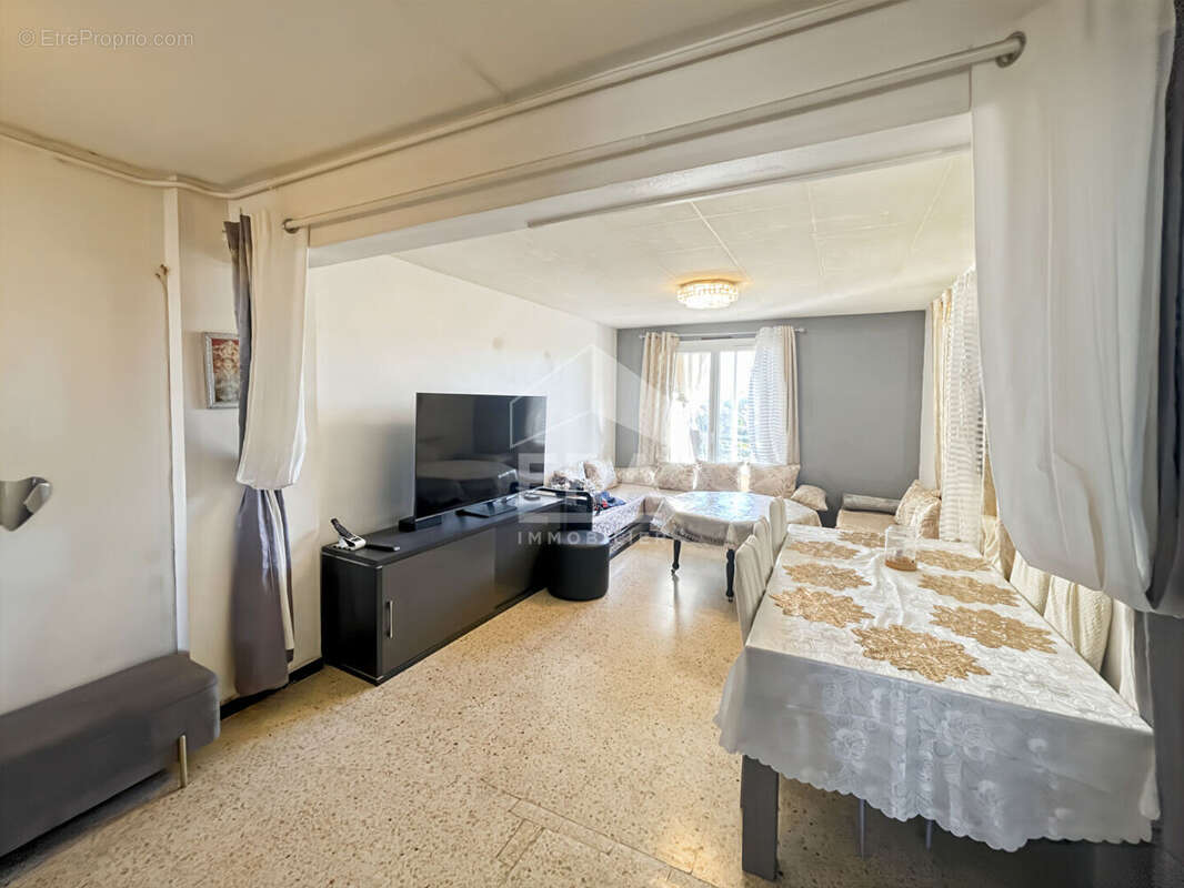 Appartement à MARSEILLE-14E