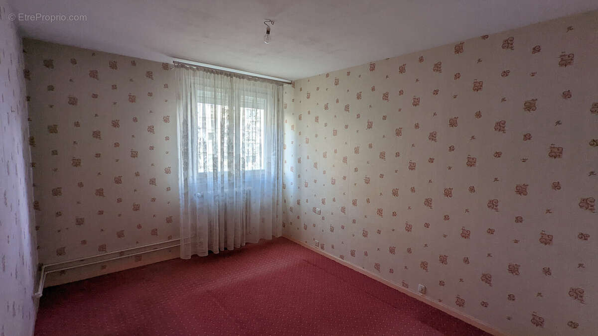 Appartement à CHENOVE