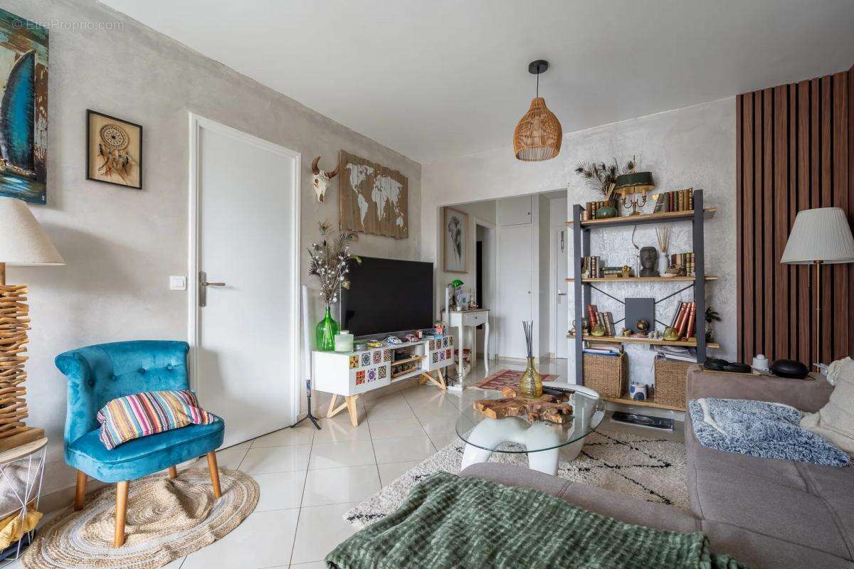 Appartement à LE BOURGET