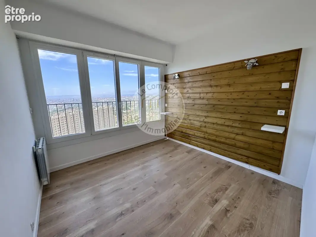 Super rouvière : t4 rénové avec vue mer exceptionnelle - photo 14