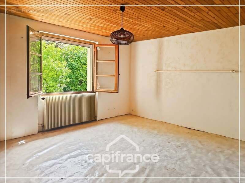 Maison à CASTELCULIER