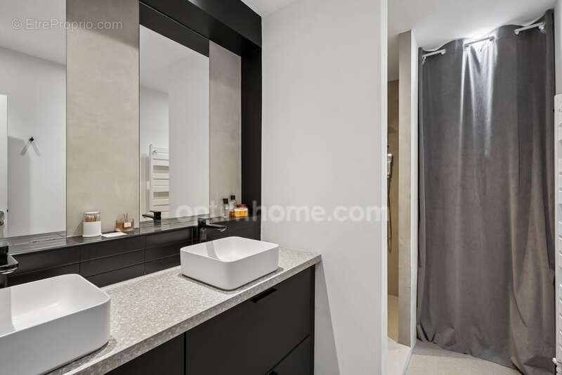 Appartement à BOIS-COLOMBES