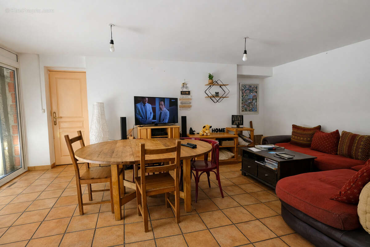 Maison de caractère avec piscine, vue vignes et logement indépendant - photo 9