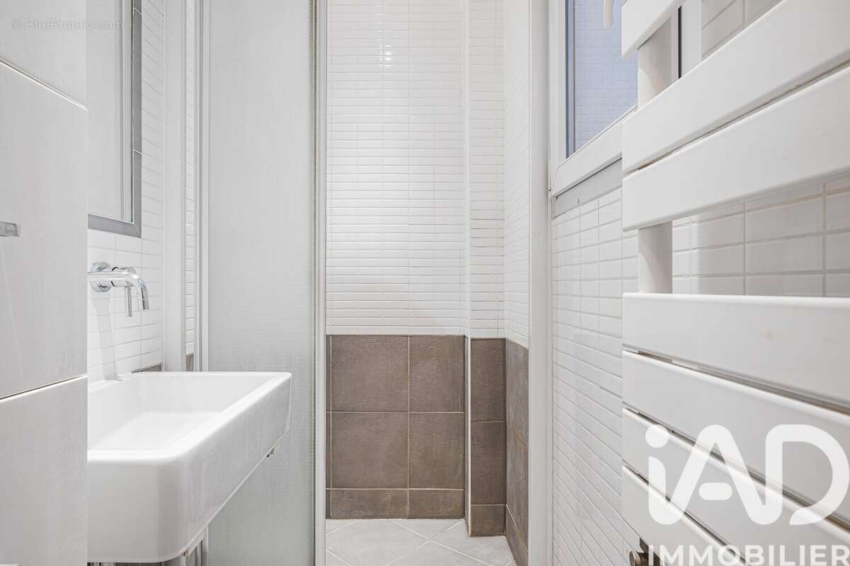 Photo 9 - Appartement à PARIS-18E