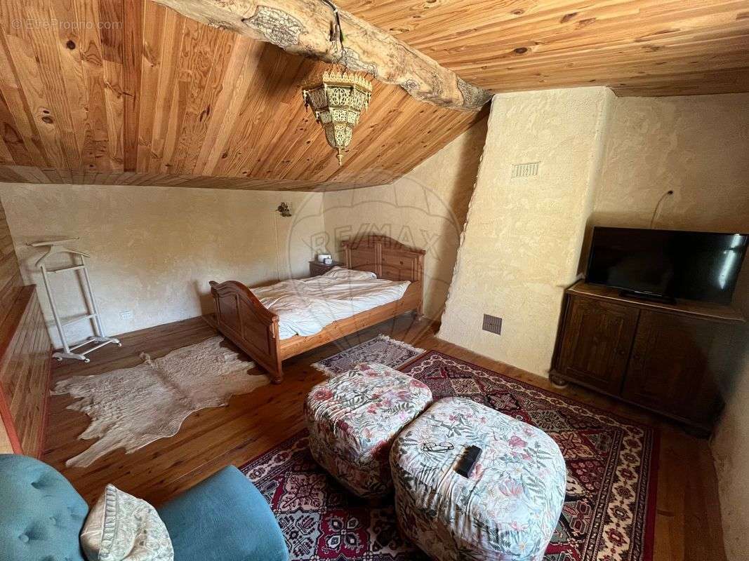 Maison à SAINT-JEAN-D&#039;ANGELY