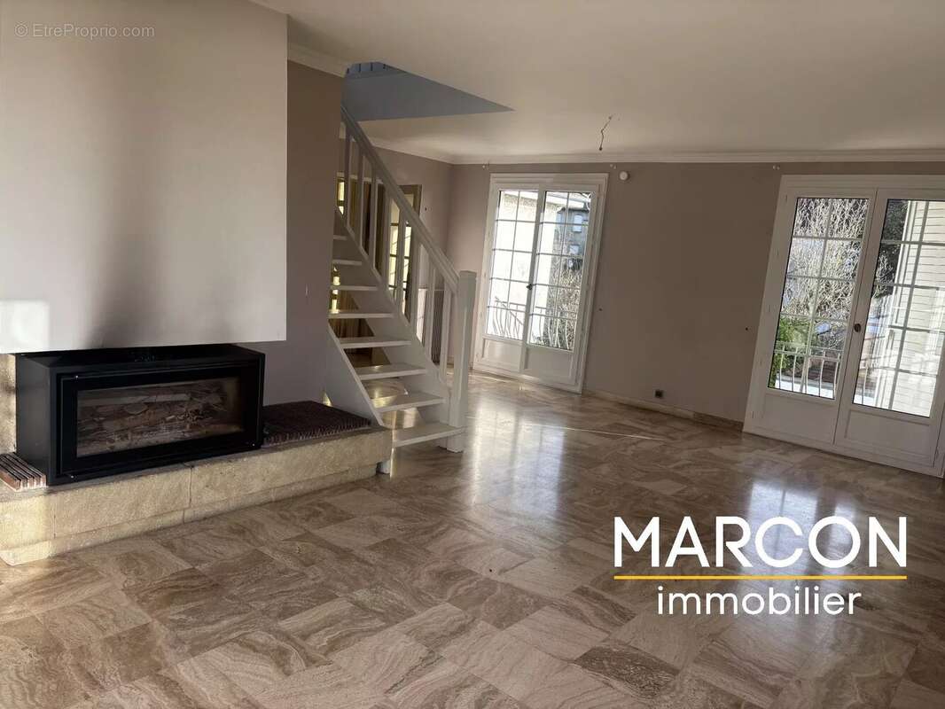 Maison à LA SOUTERRAINE