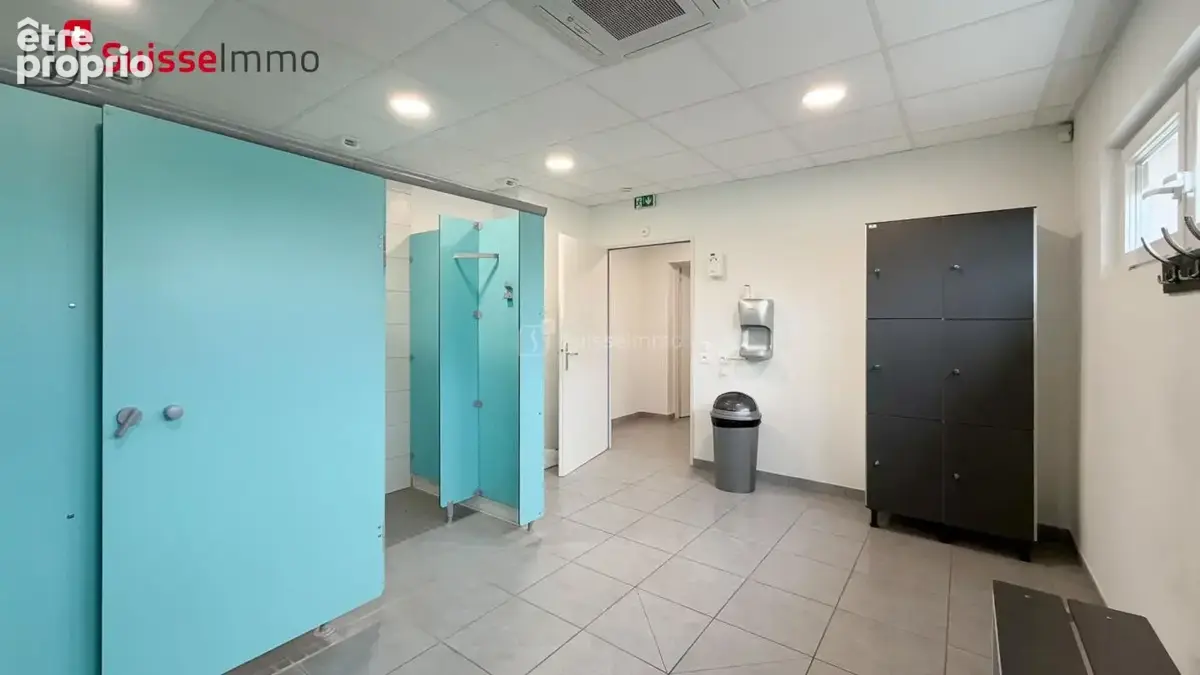 Local commercial Appenans 341 m2 - photo 12