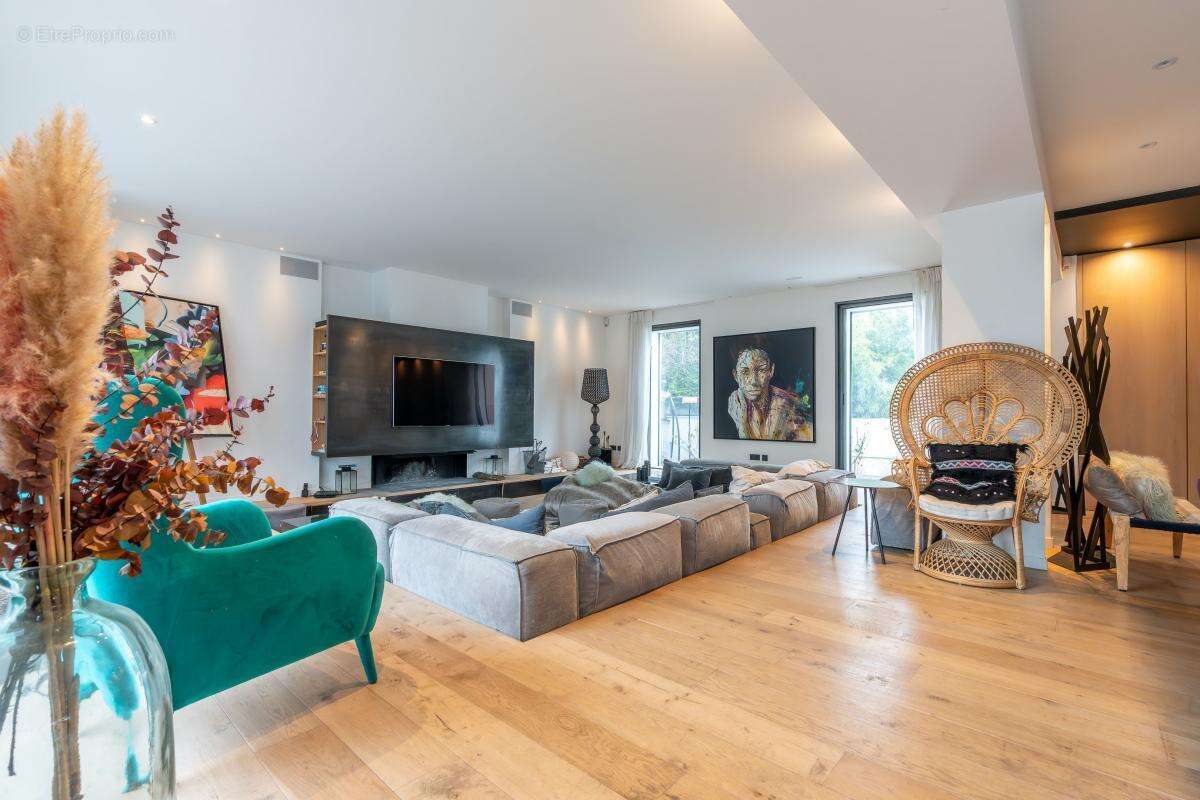 Maison à SAINT-MAUR-DES-FOSSES