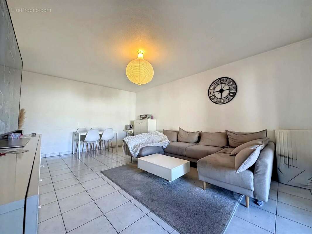 Appartement à MARSEILLE-10E